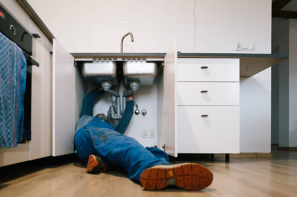 Professional Leak Detection technician working in Ida, MI